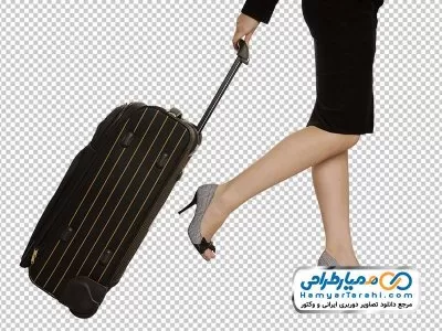 دوربری خانم با چمدان مسافرتی