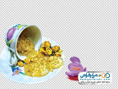 عکس دوربری فنجان و پولکی کنجدی در کنار گل زعفران